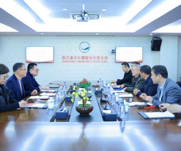 中国纺织品进出口商会曹甲昌会长一行来访调研 深刻调研表贸走势，携手探寻前行新径
